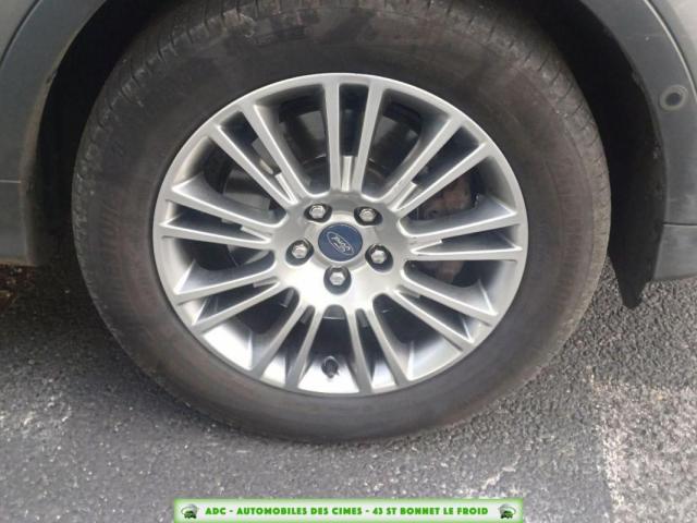 Ford Kuga image 5