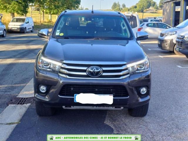 Toyota Hilux image 8