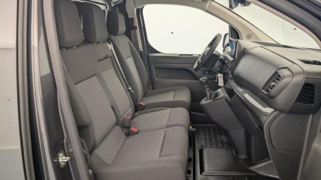 Citroen Jumpy image 3