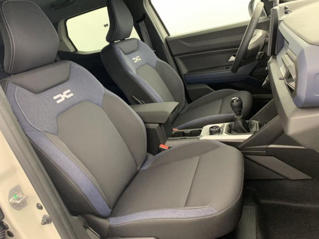 Dacia Duster image 1