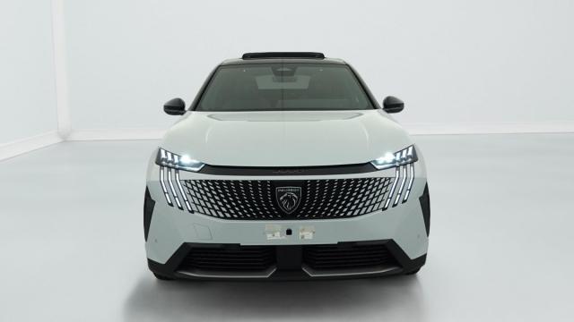 Peugeot 3008 image 2