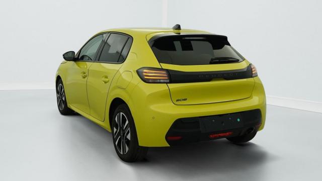 Peugeot 208 image 8
