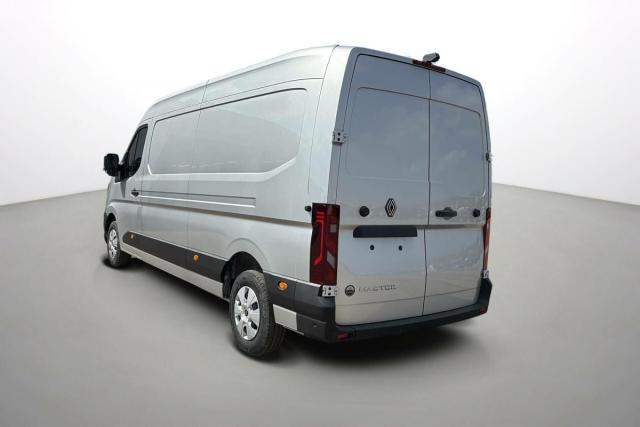 Renault Master image 1