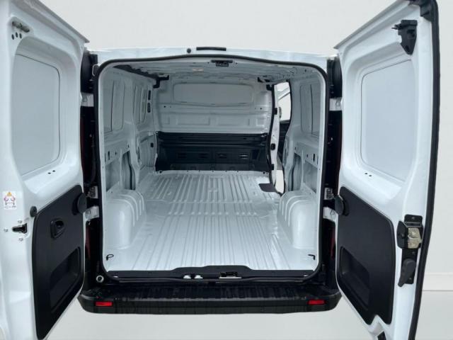 Renault Trafic image 1