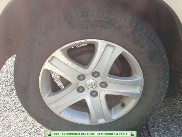 Suzuki Grand Vitara image 1