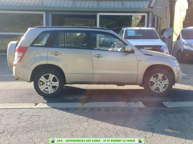 Suzuki Grand Vitara image 8