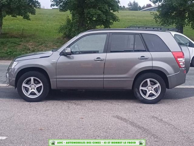 Suzuki Grand Vitara image 2