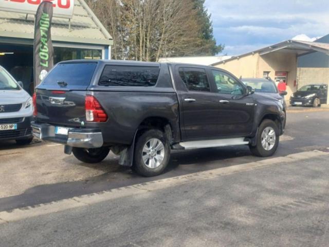 Toyota Hilux image 4