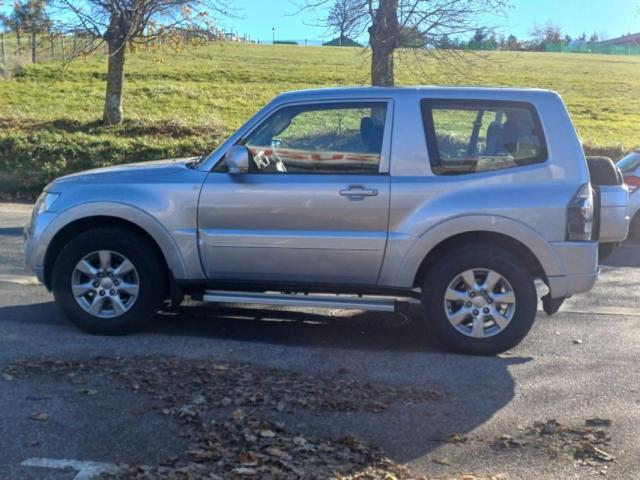 Mitsubishi Pajero image 7