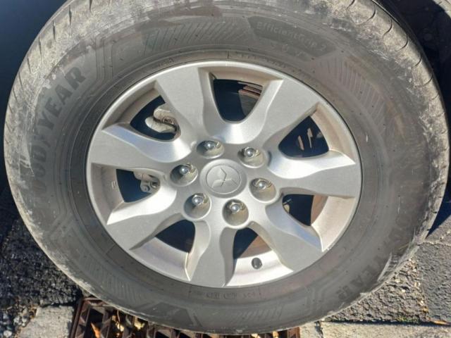 Mitsubishi Pajero image 4