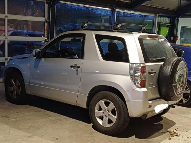 Suzuki Grand Vitara image 4