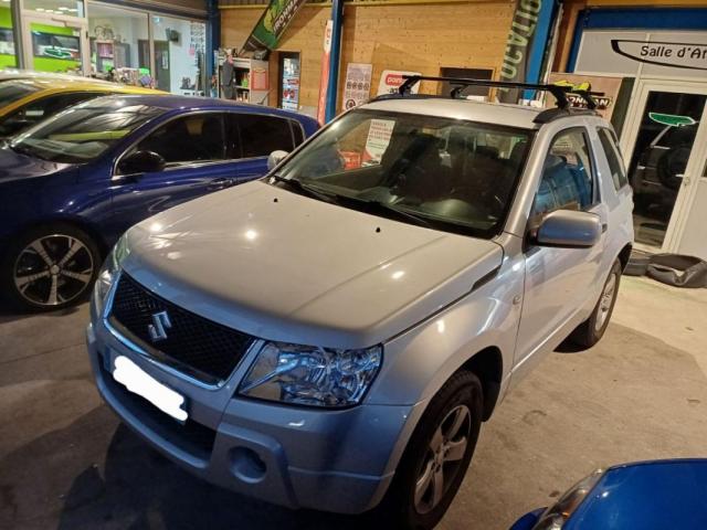 Suzuki Grand Vitara image 9