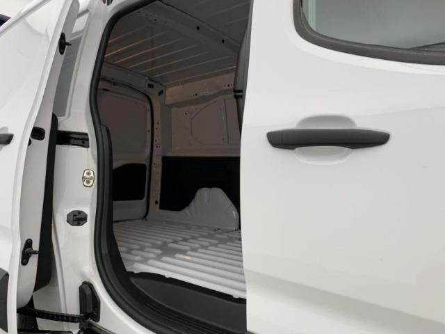 Peugeot Partner image 1