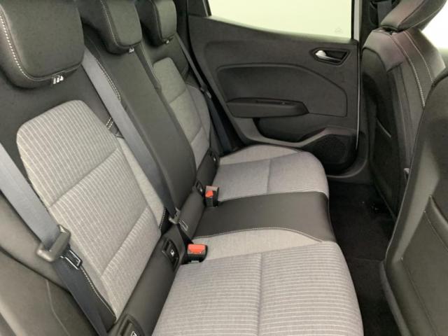 Renault Clio image 8