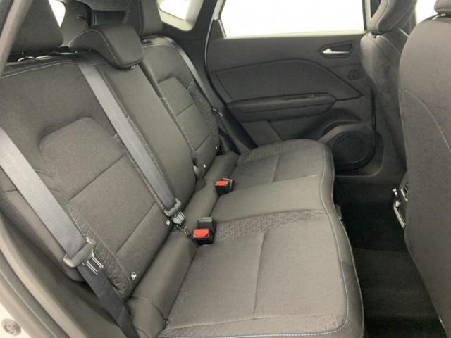 Renault Captur image 9