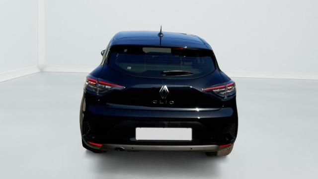 Renault Clio image 2
