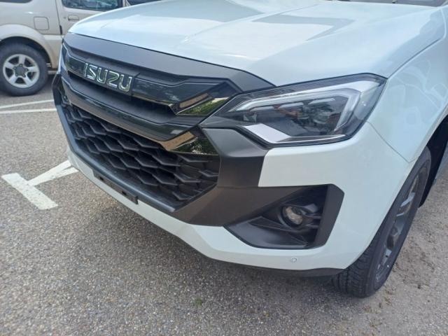Isuzu D-Max image 8