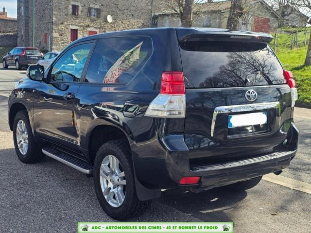 Toyota Land Cruiser image 4