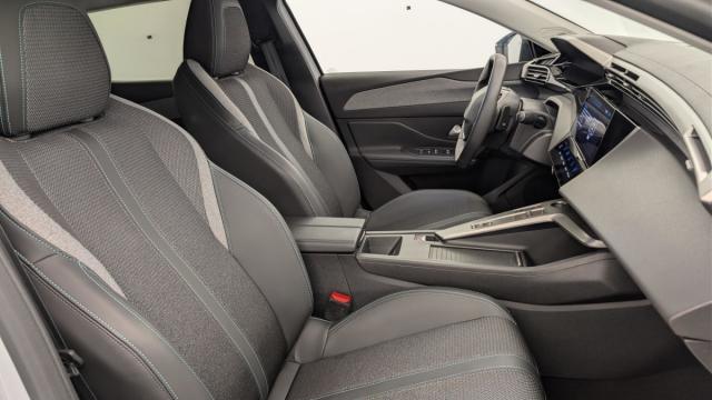 Peugeot 408 image 4