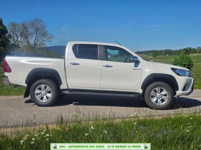 Toyota Hilux image 2