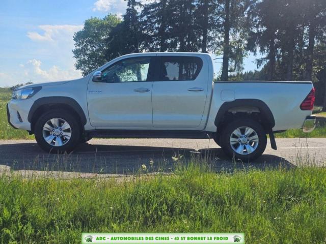 Toyota Hilux image 4
