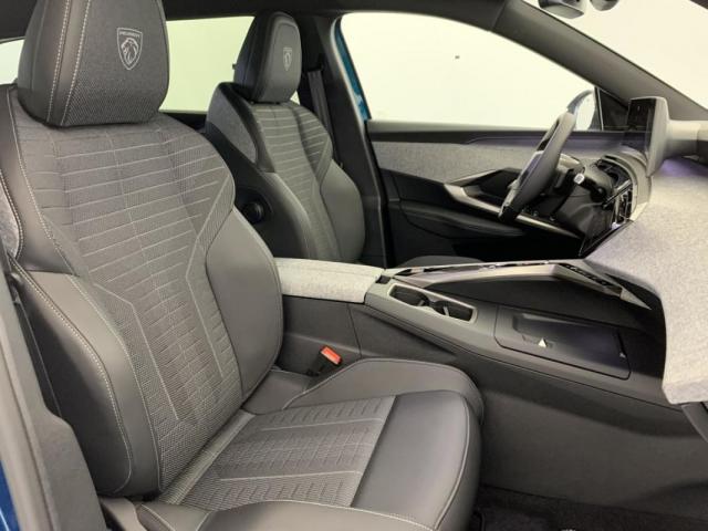 Peugeot 5008 image 7