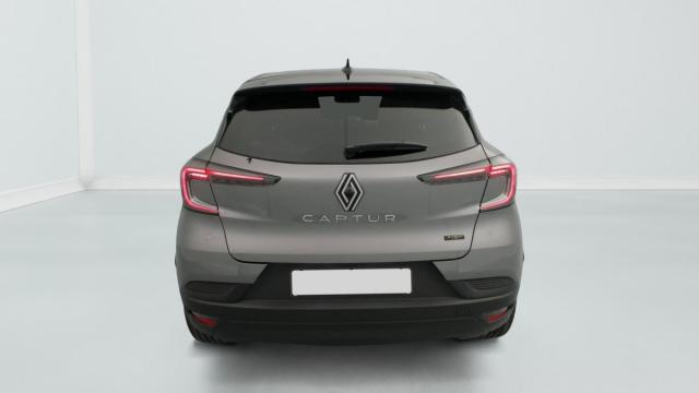 Renault Captur image 2
