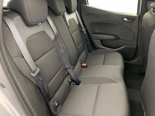 Renault Clio image 9