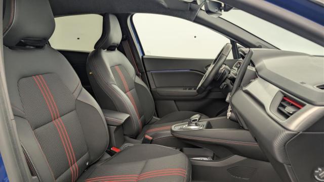 Renault Captur image 2