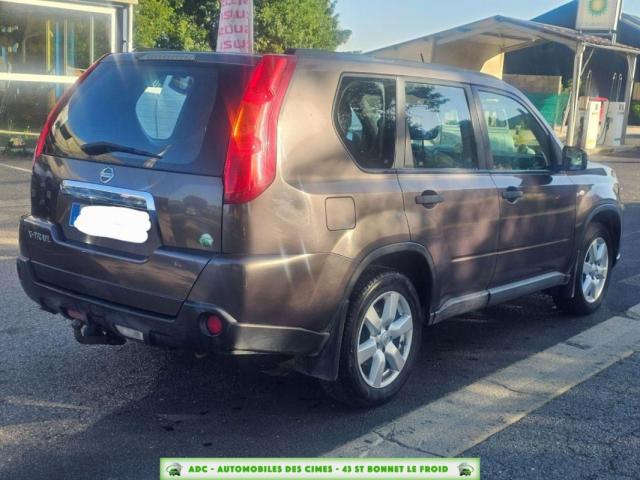Nissan X-Trail image 2