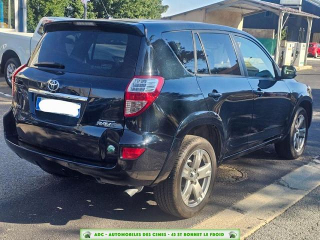 Toyota Rav4 image 8