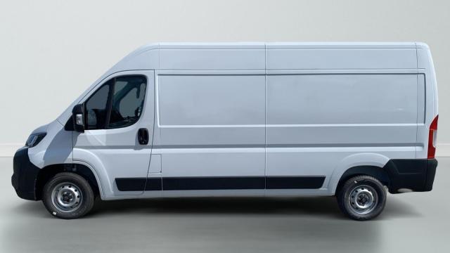 Opel Movano image 9