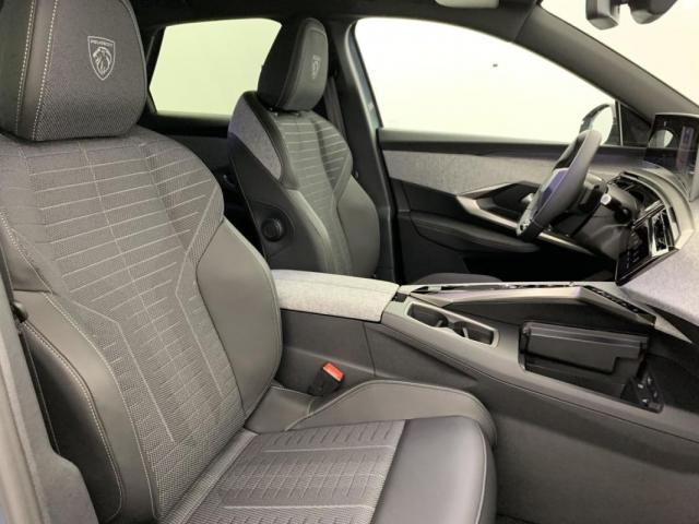 Peugeot 3008 image 3