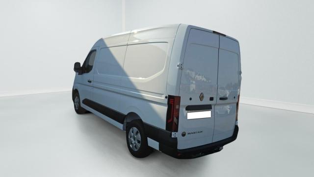 Renault Master image 3