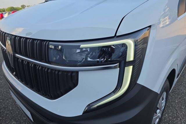 Renault Master image 8