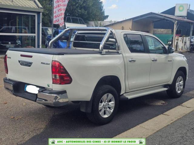 Toyota Hilux image 3
