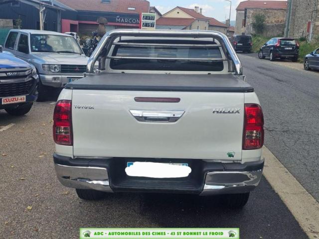 Toyota Hilux image 6