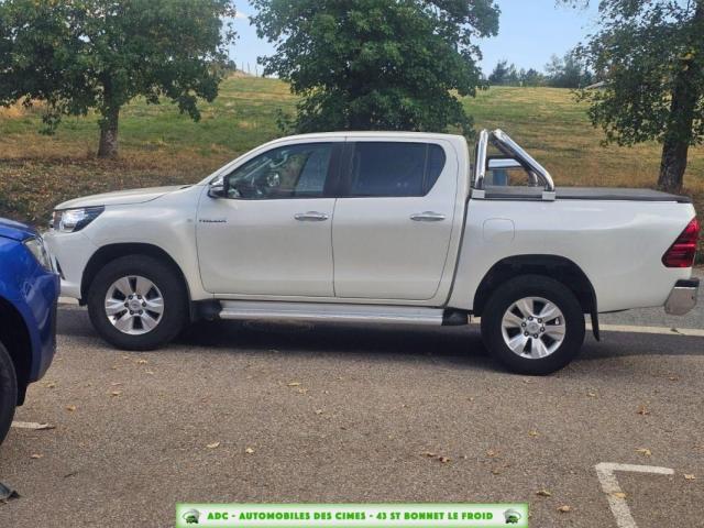 Toyota Hilux image 8