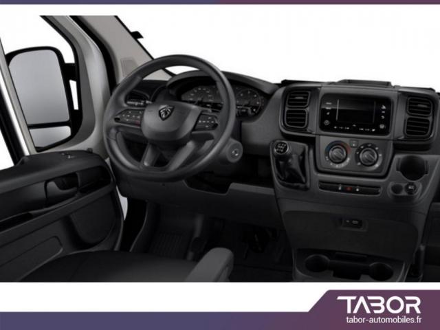 Peugeot Boxer image 2
