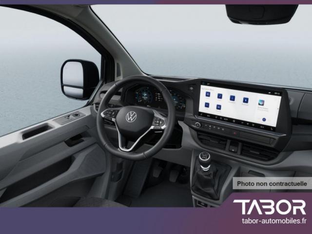 Volkswagen Transporter image 9