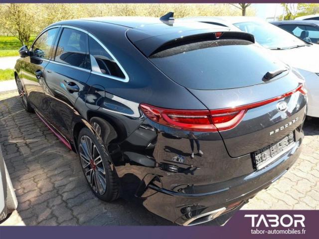 Kia Pro_cee'D image 9