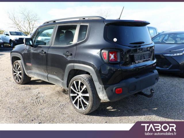 Jeep Renegade image 8