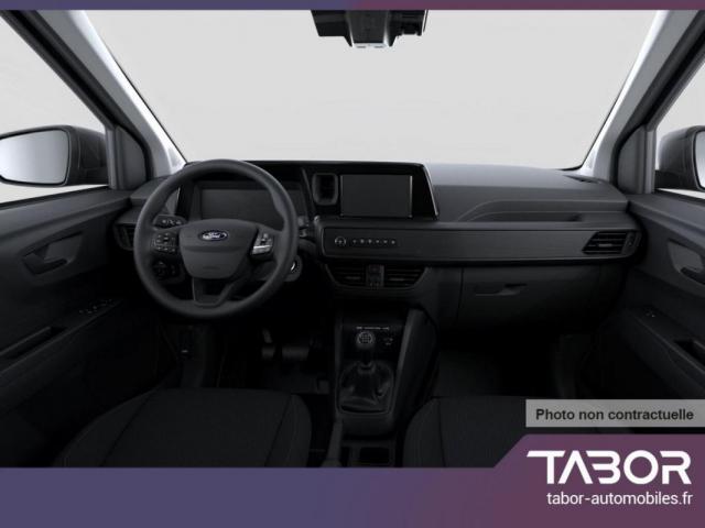 Ford Transit Courier image 9