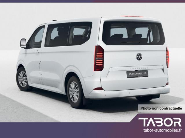 Volkswagen Caravelle image 9