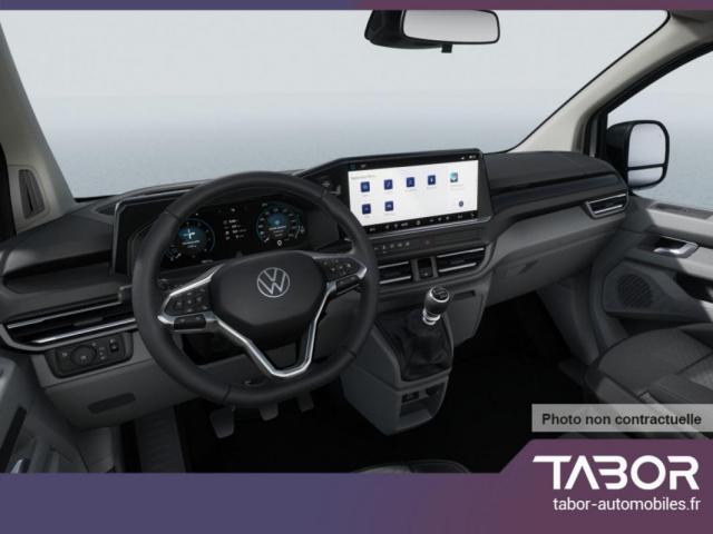 Volkswagen Caravelle image 9