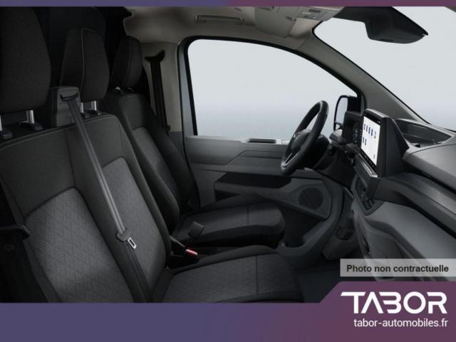 Volkswagen Transporter image 9