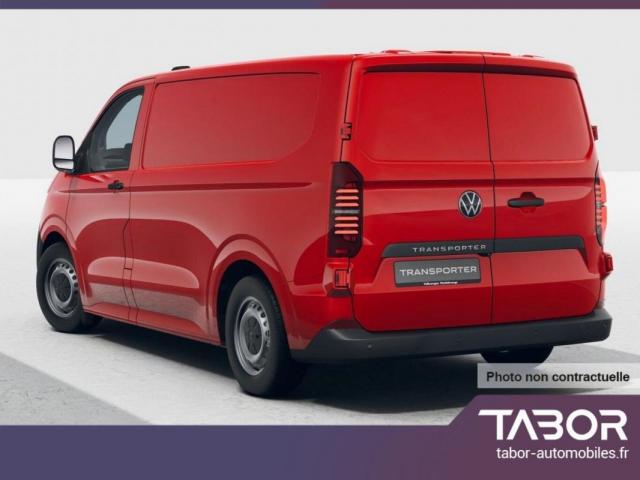 Volkswagen Transporter image 2