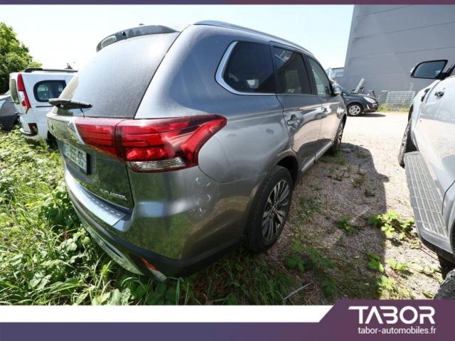Mitsubishi Outlander image 5