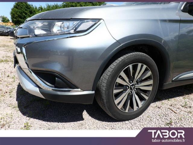 Mitsubishi Outlander image 4