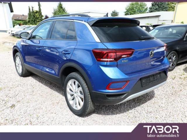 Volkswagen T-Roc image 2